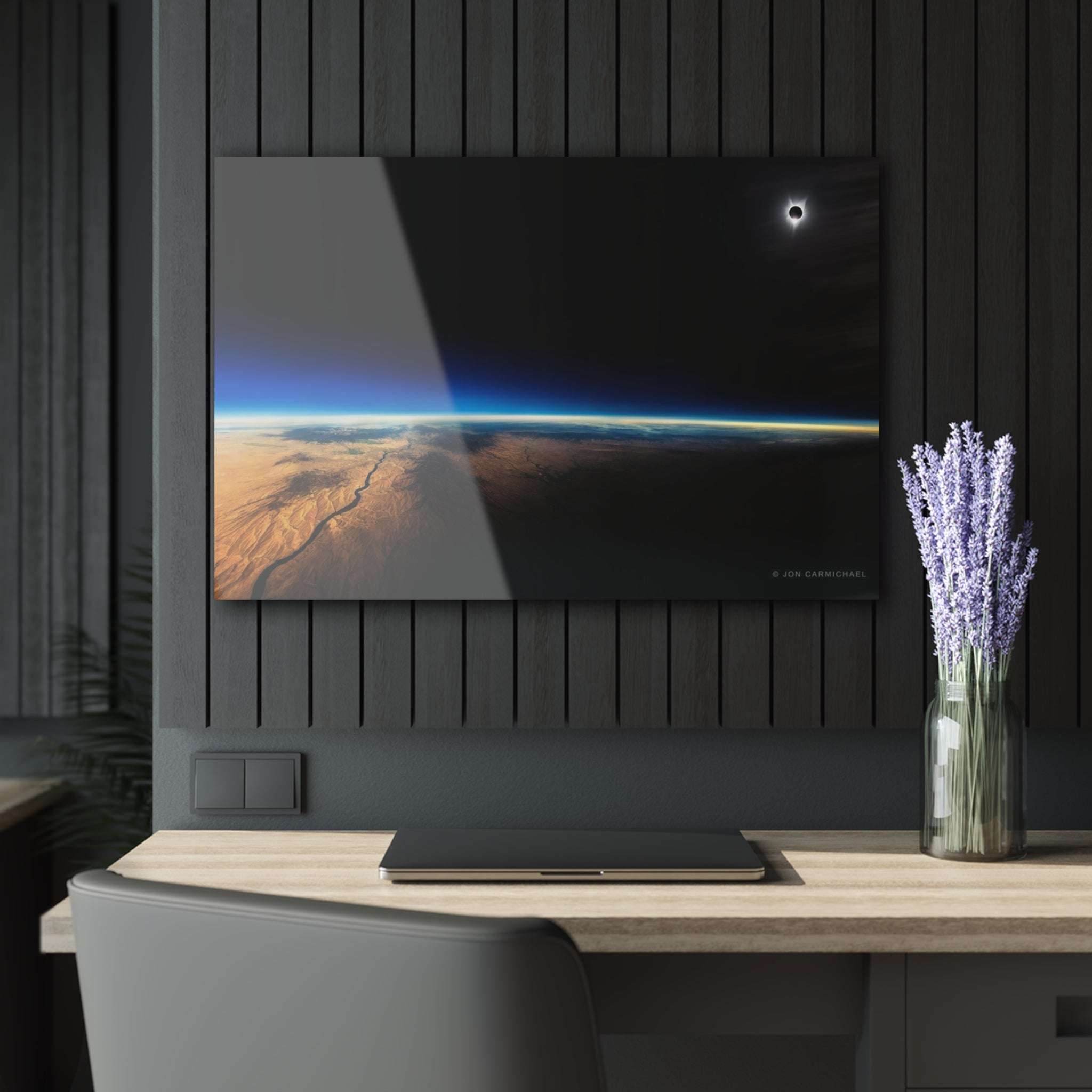 SOLAR ECLIPSE FROM 39,000 FEET - LE GALLERIA