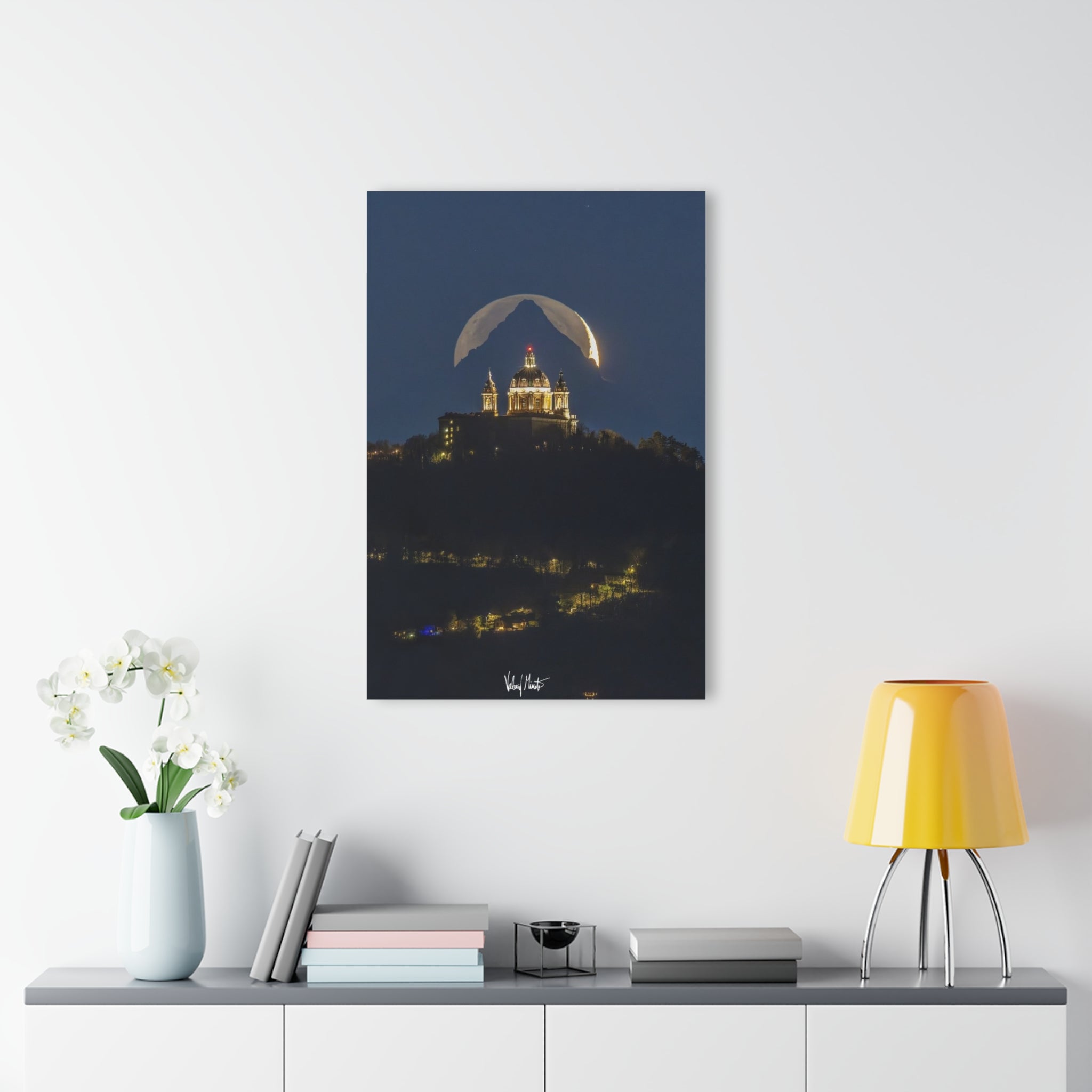 THE BASILICA OF SUPERGA X MT MONVISO [ITALY] ALIGNED WITH THE MOON