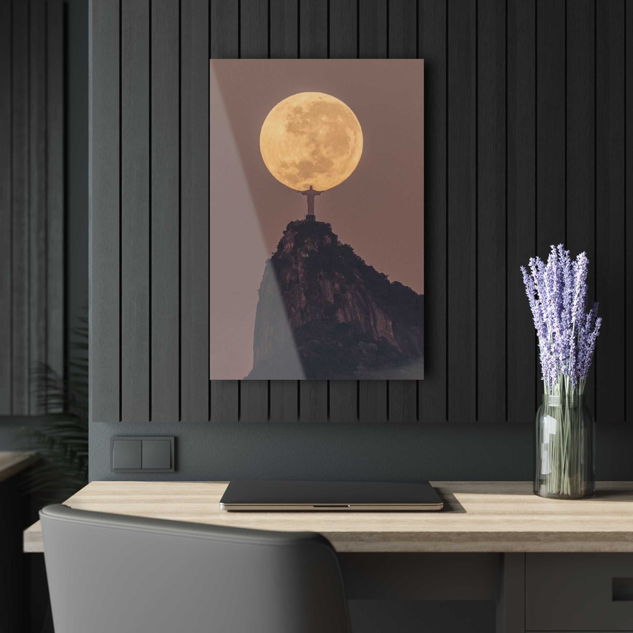 CHRIST THE REEDEMER 'HOLDING' THE MOON